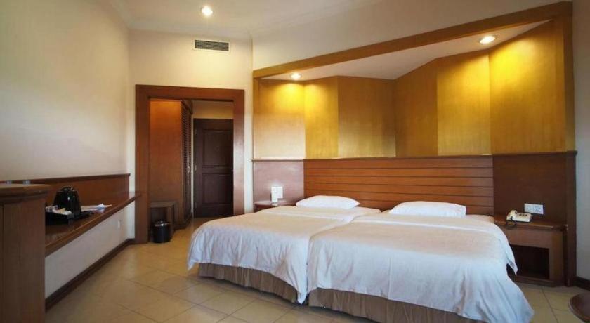 Hotel Niagara Parapat Kültér fotó
