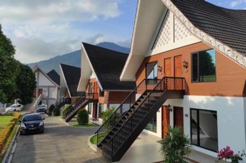 Hotel Niagara Parapat Kültér fotó