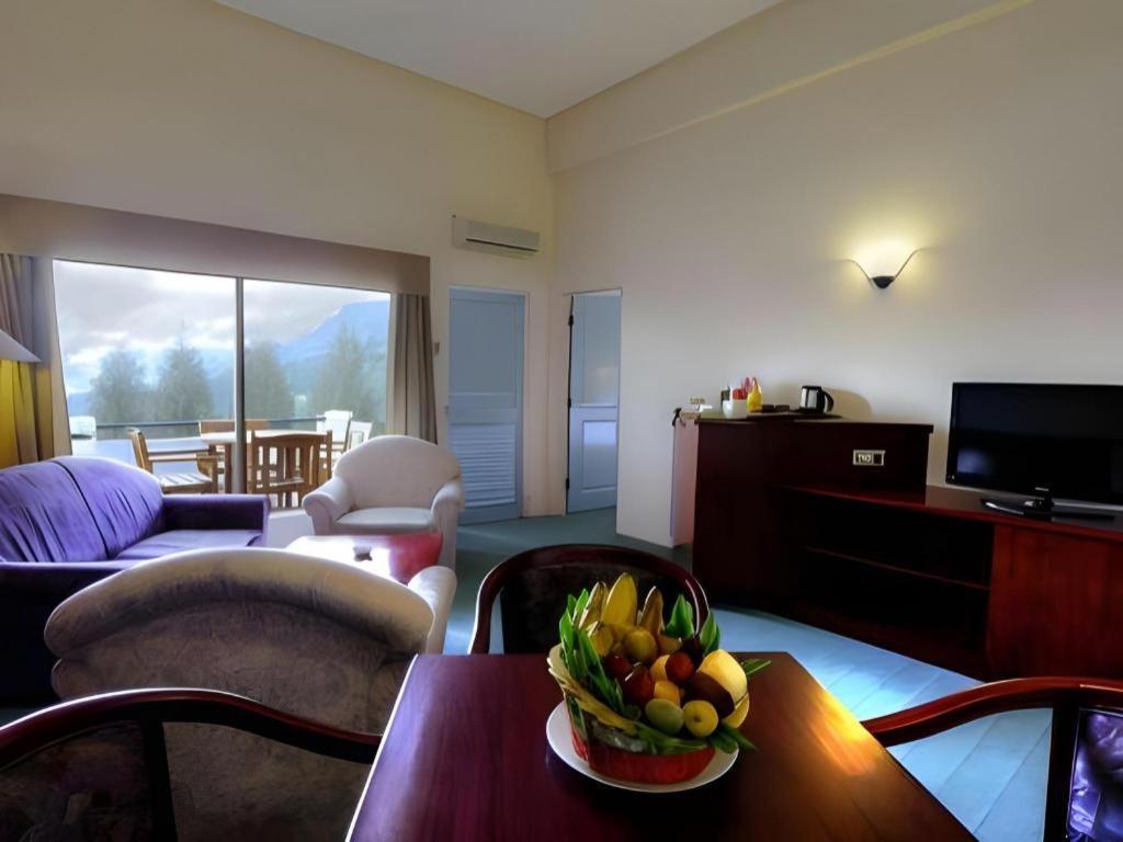 Hotel Niagara Parapat Kültér fotó