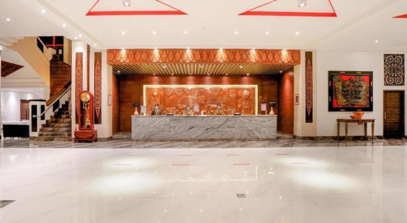 Hotel Niagara Parapat Kültér fotó